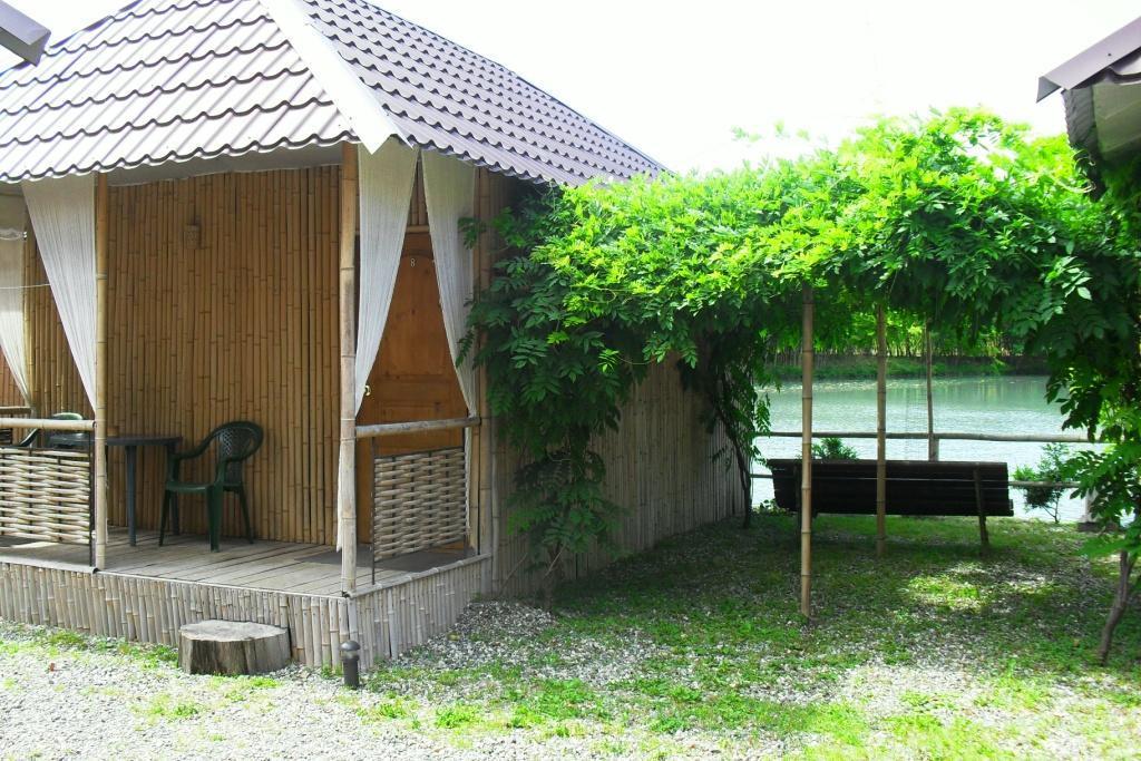 Ostrov Park-Hotel ปิซุนดา ภายนอก รูปภาพ